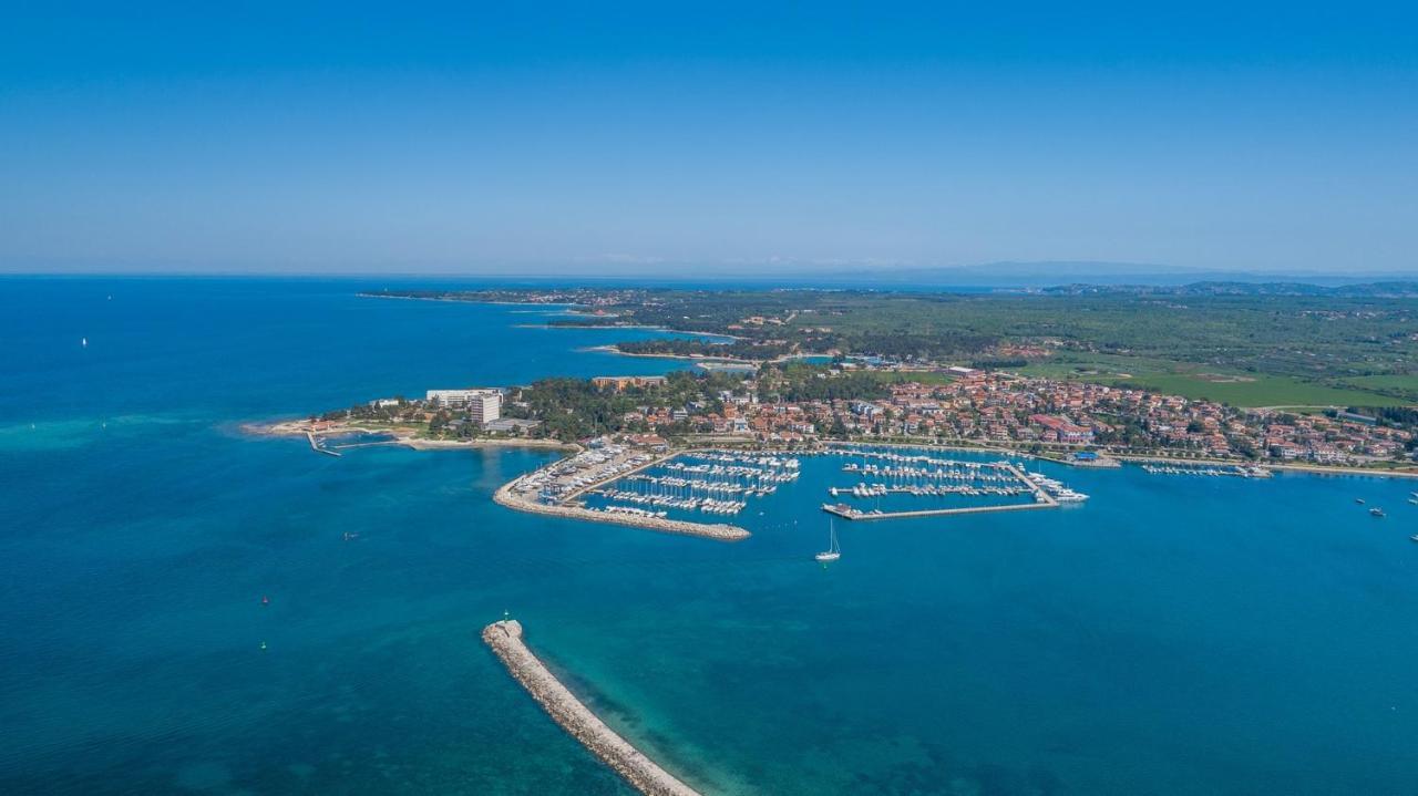 Apartment Melarnian Near The Beach In Umag Exteriör bild